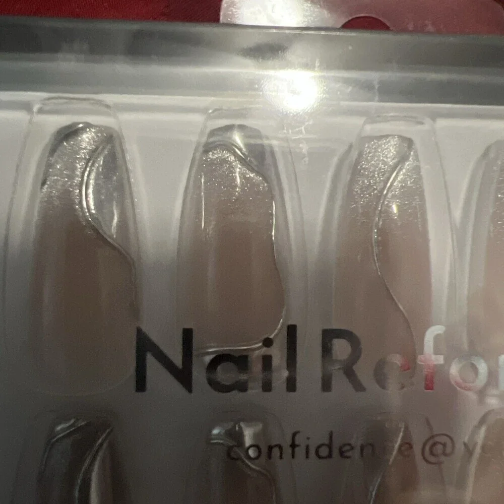 NAIL REFORMATION Salon Quality SHOOTING STAR Long Coffin Press On Nail Kit CL007